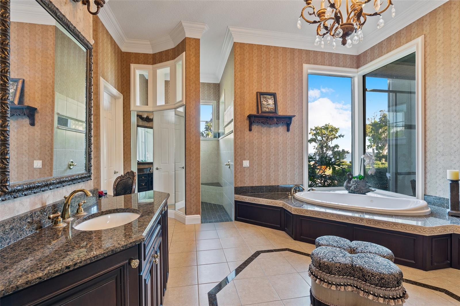 JOHNSONS MARY K & T S - Residential