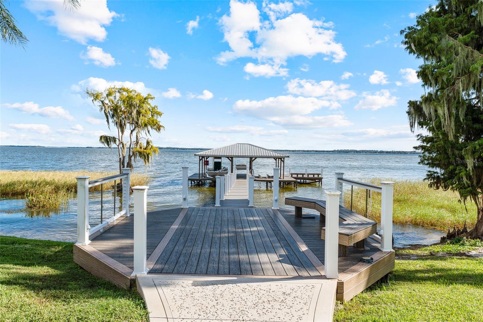 JOHNSONS MARY K & T S - Residential