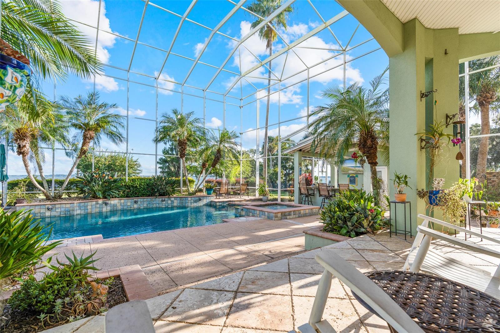 JOHNSONS MARY K & T S - Residential