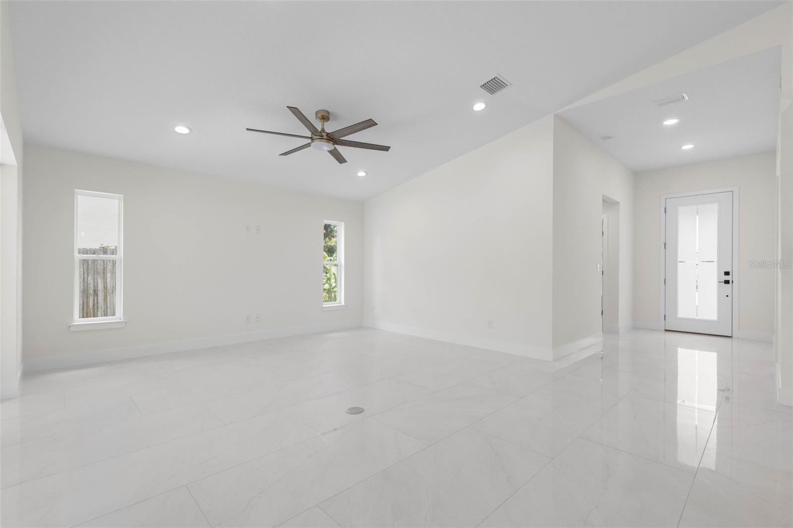 PALM HARBOR CENTER PH 01 - Residential