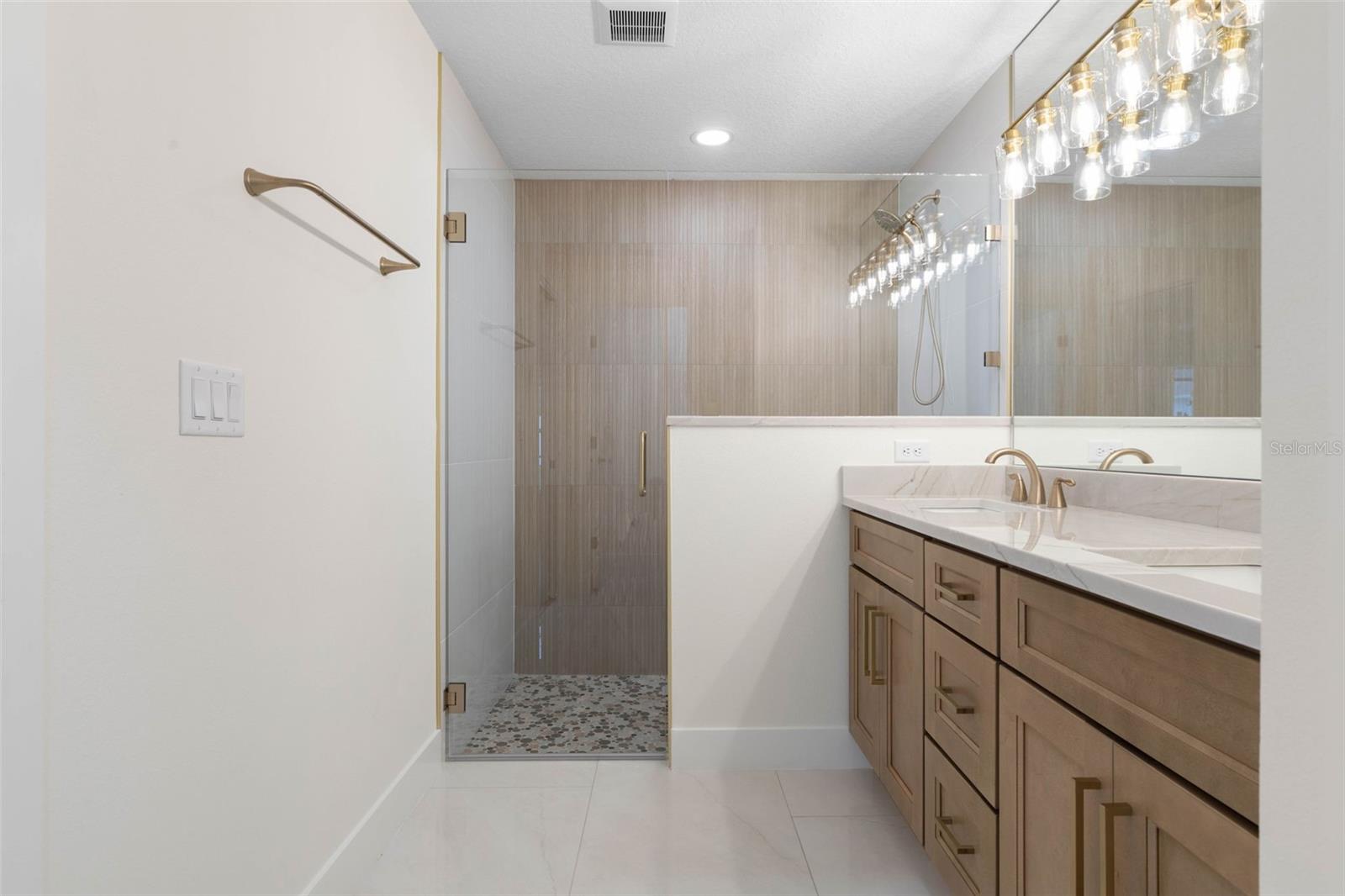 PALM HARBOR CENTER PH 01 - Residential