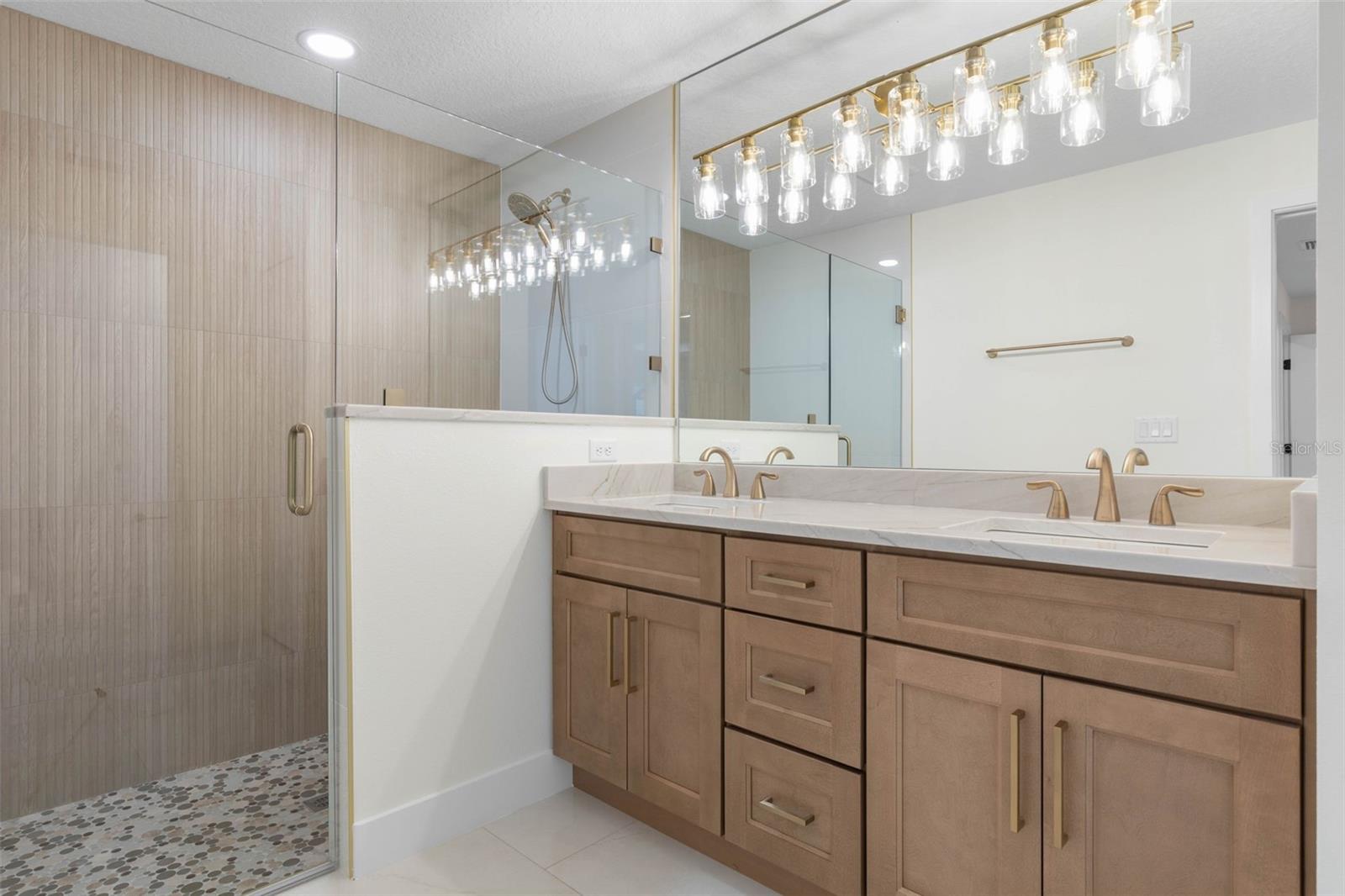PALM HARBOR CENTER PH 01 - Residential