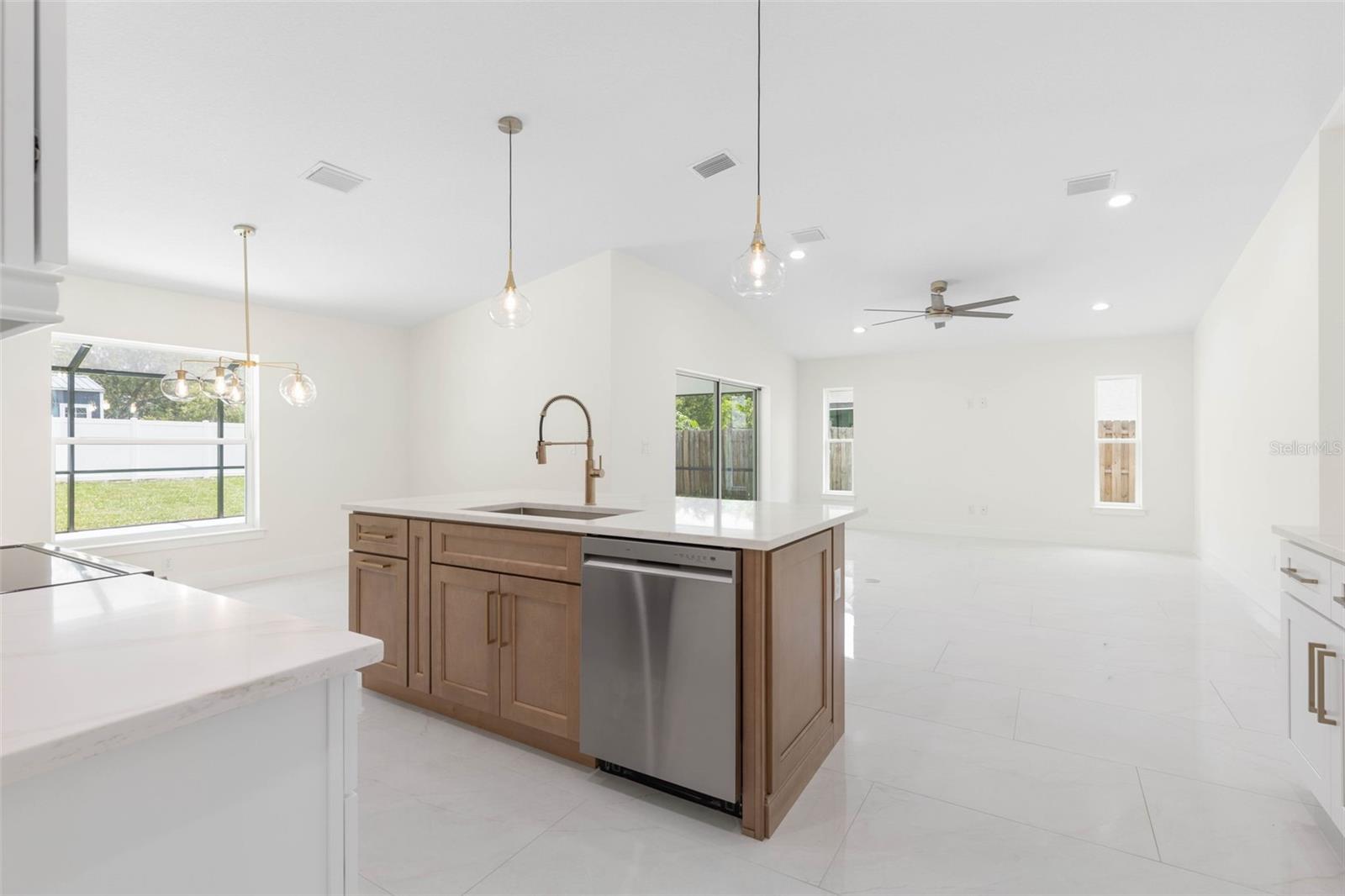 PALM HARBOR CENTER PH 01 - Residential