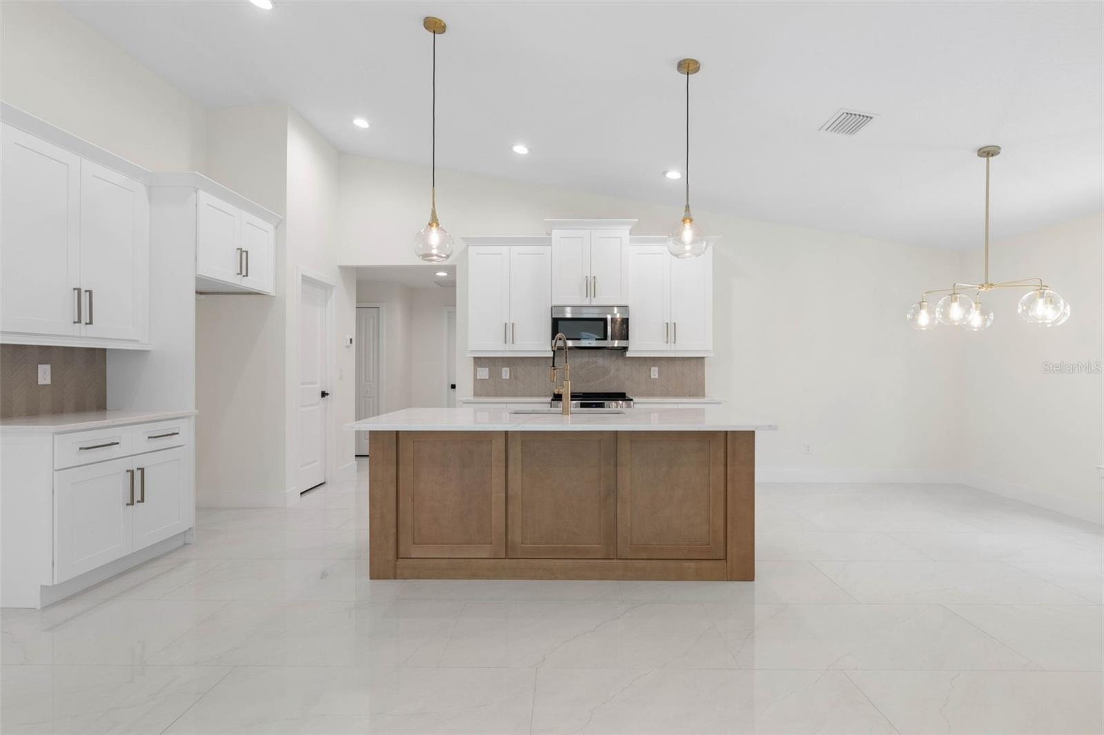 PALM HARBOR CENTER PH 01 - Residential