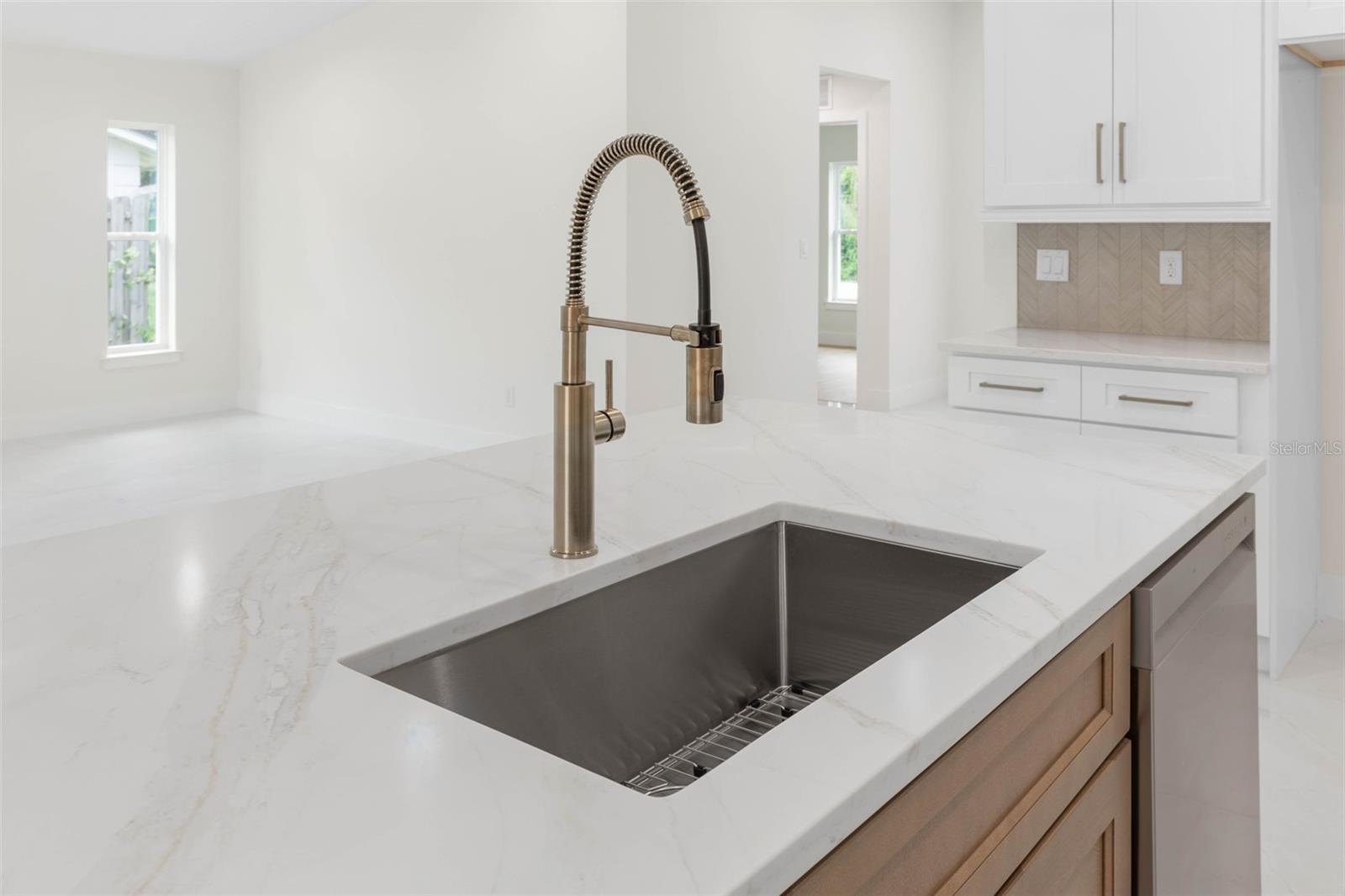 PALM HARBOR CENTER PH 01 - Residential