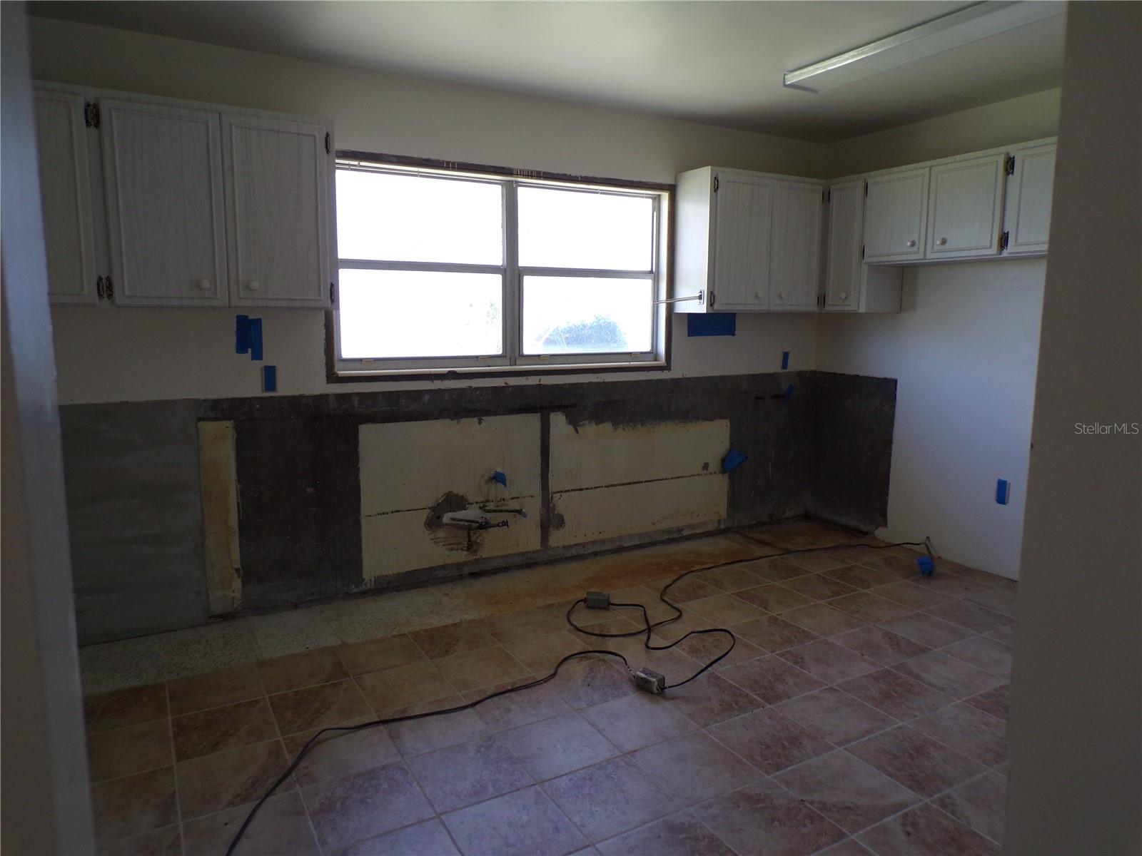 VENICE ISLAND NW OF DOWNTOWN W-622000 - Residential