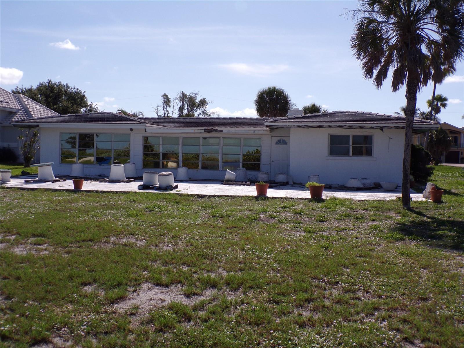 VENICE ISLAND NW OF DOWNTOWN W-622000 - Residential