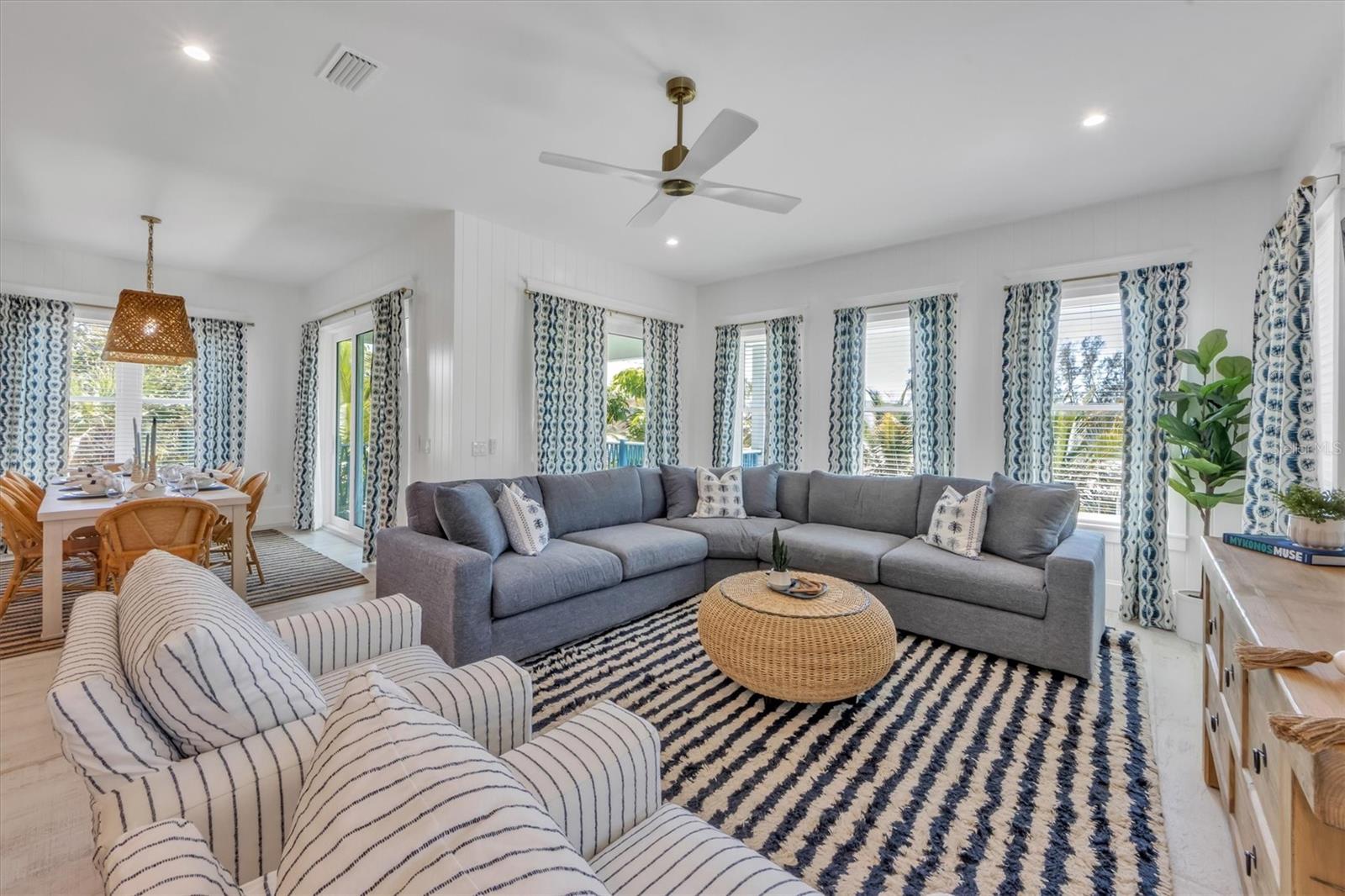 ANNA MARIA BEACH - Residential