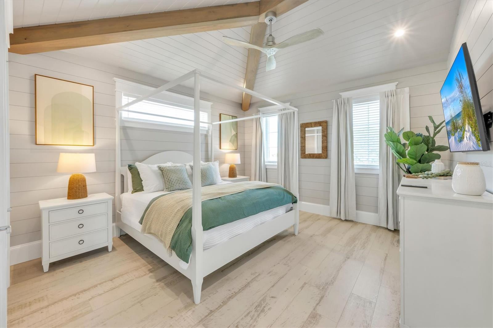 ANNA MARIA BEACH - Residential
