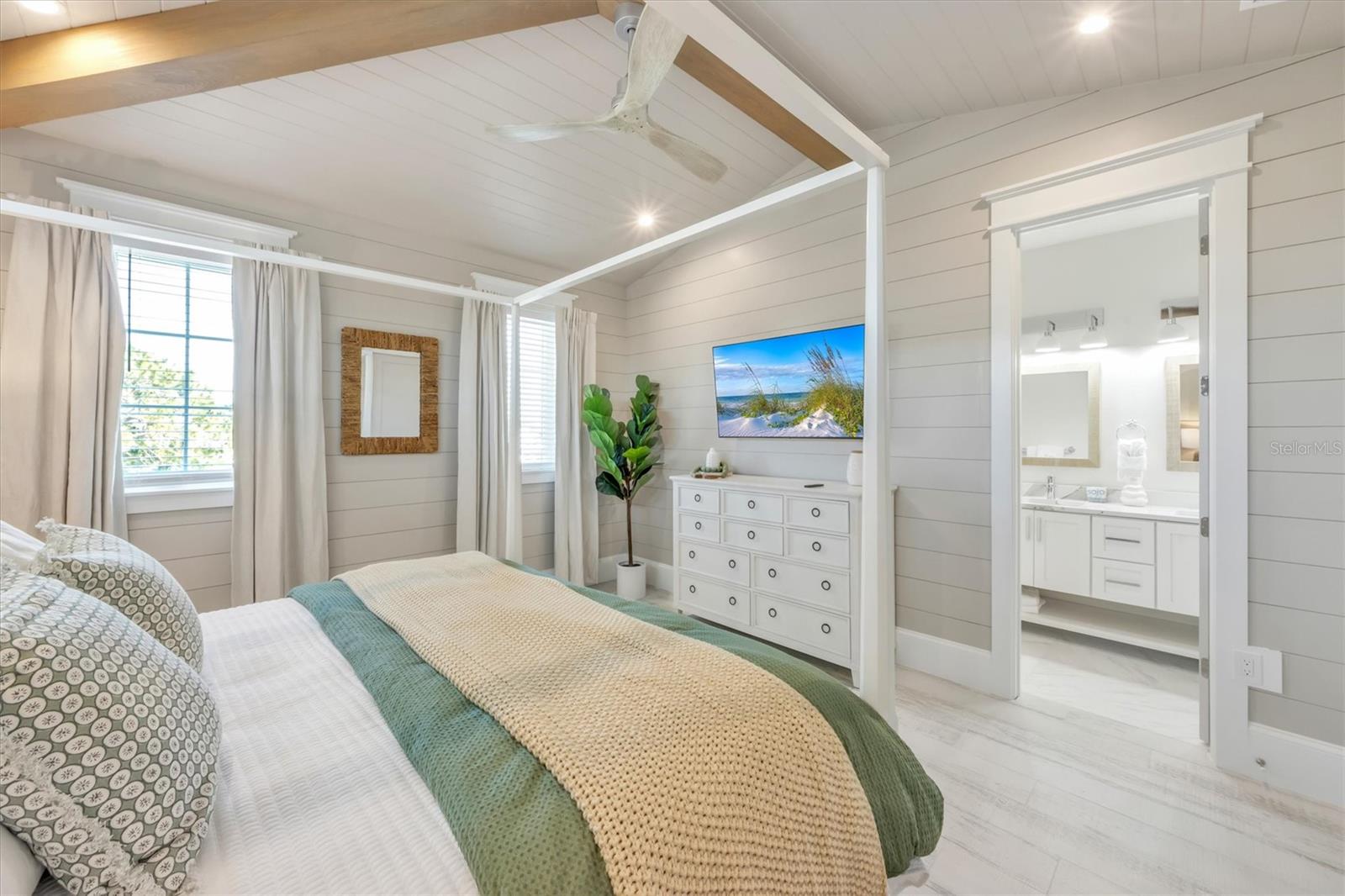 ANNA MARIA BEACH - Residential