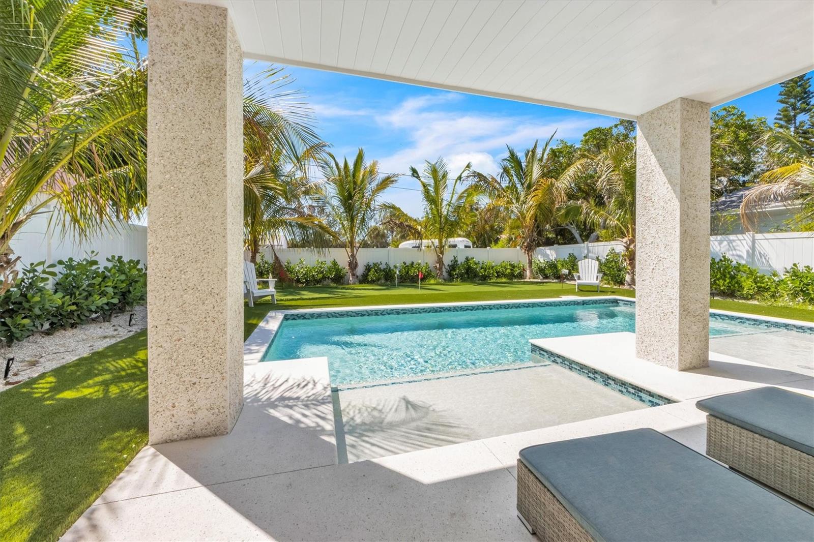 ANNA MARIA BEACH - Residential