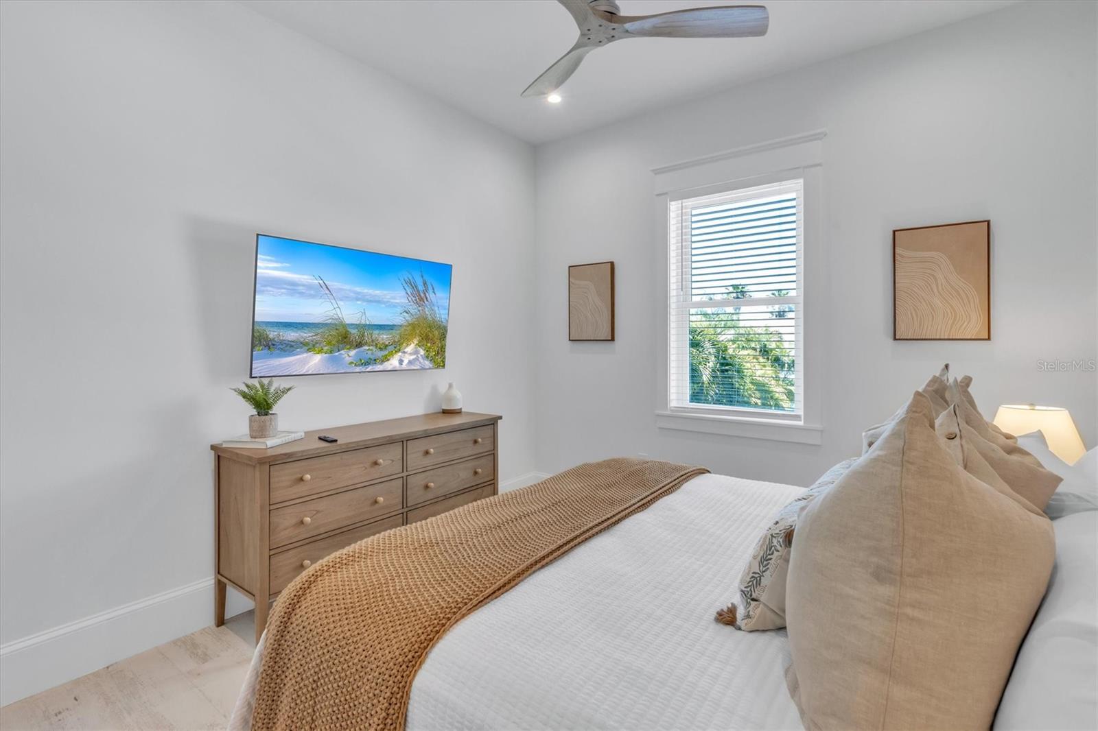 ANNA MARIA BEACH - Residential