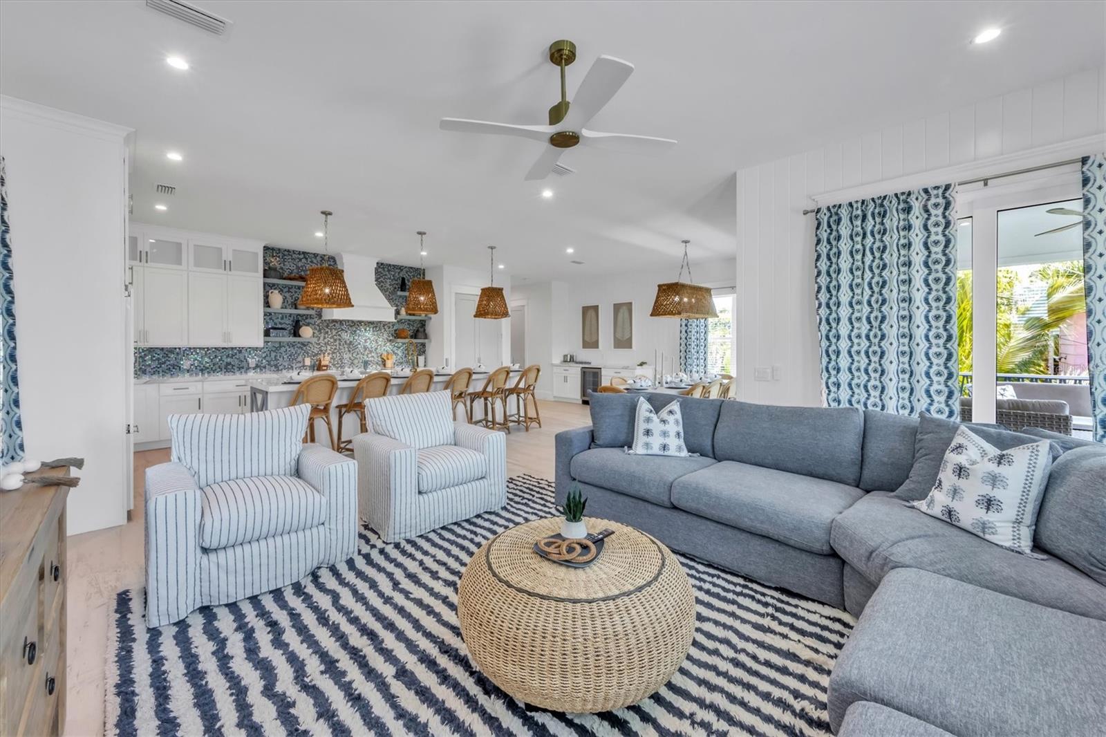 ANNA MARIA BEACH - Residential