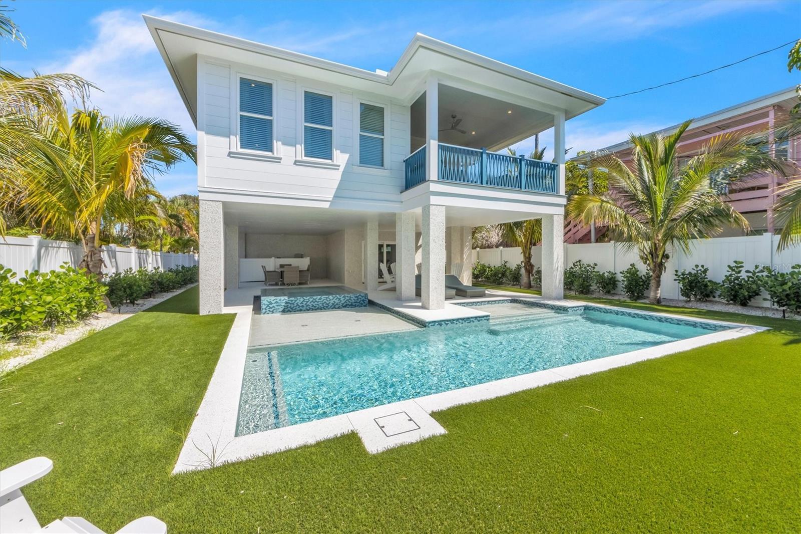 ANNA MARIA BEACH - Residential
