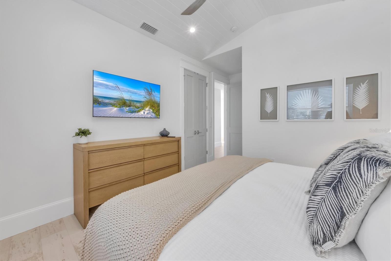 ANNA MARIA BEACH - Residential