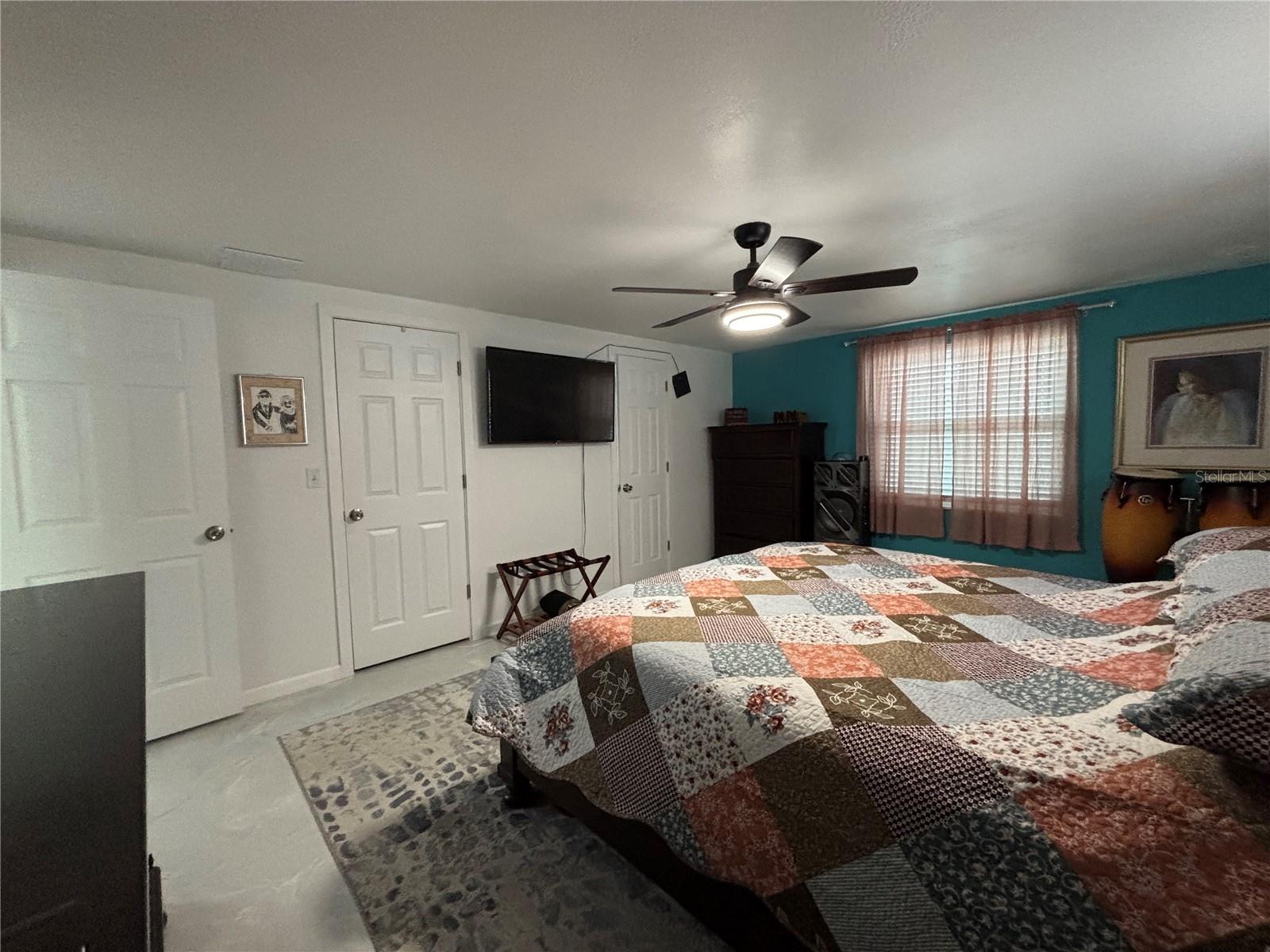 APOLLO BEACH UNIT 08 A RESUBDI - Residential