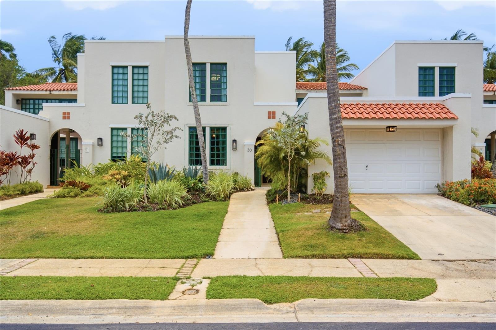 DORADO REEF - Residential