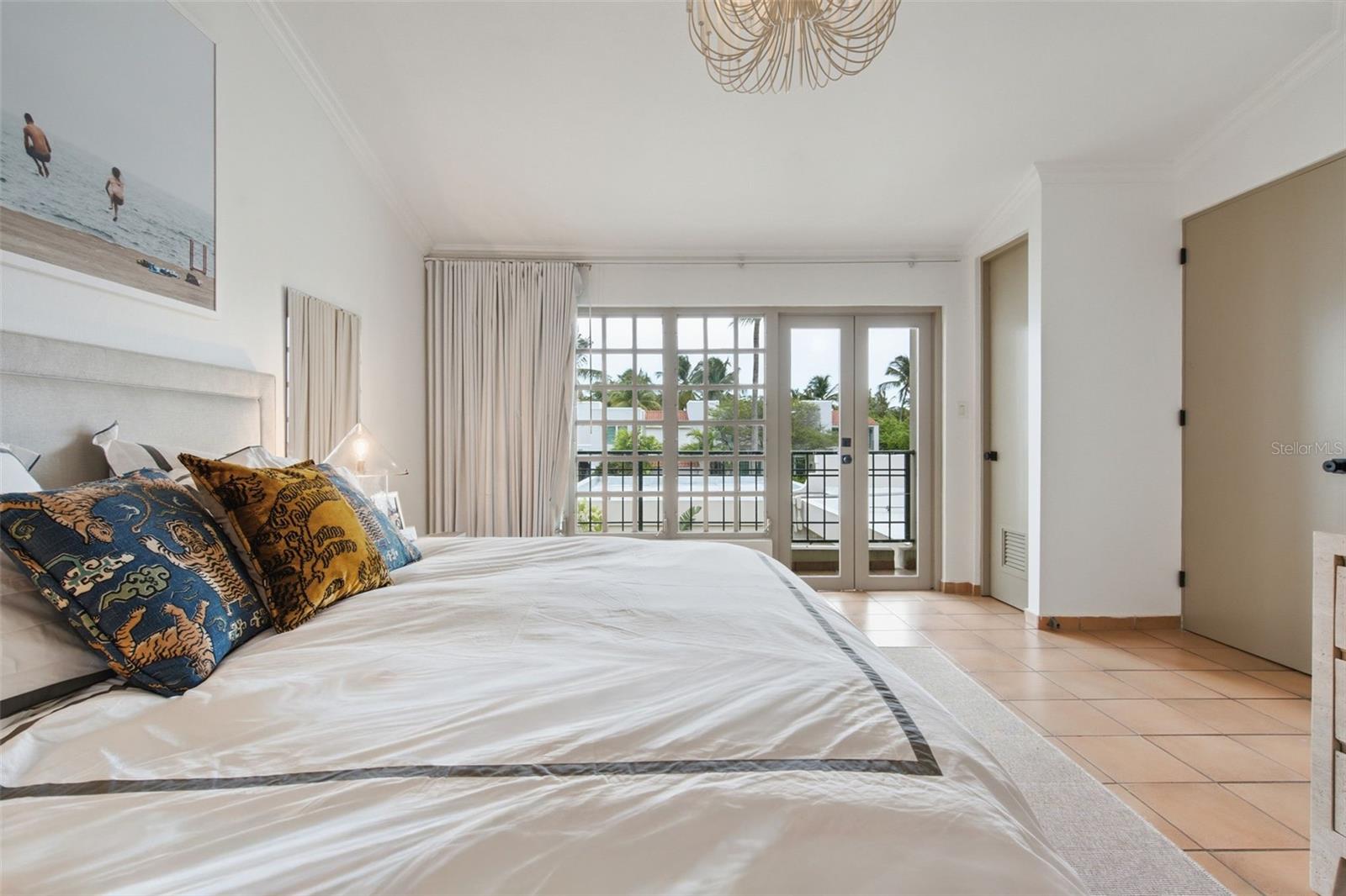 DORADO REEF - Residential