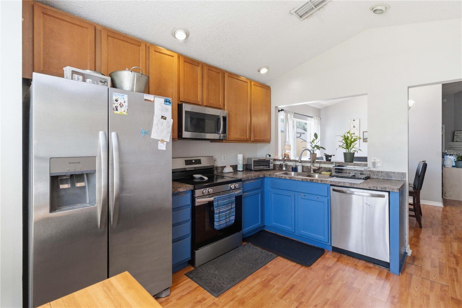 ARBOR POINTE - Residential