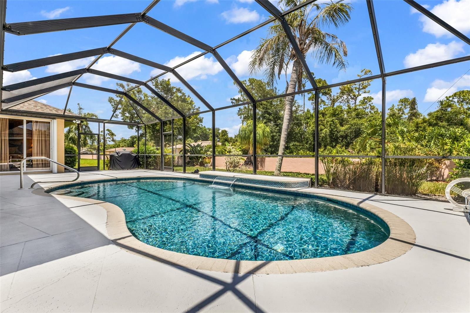 PEBBLE CREEK - Residential