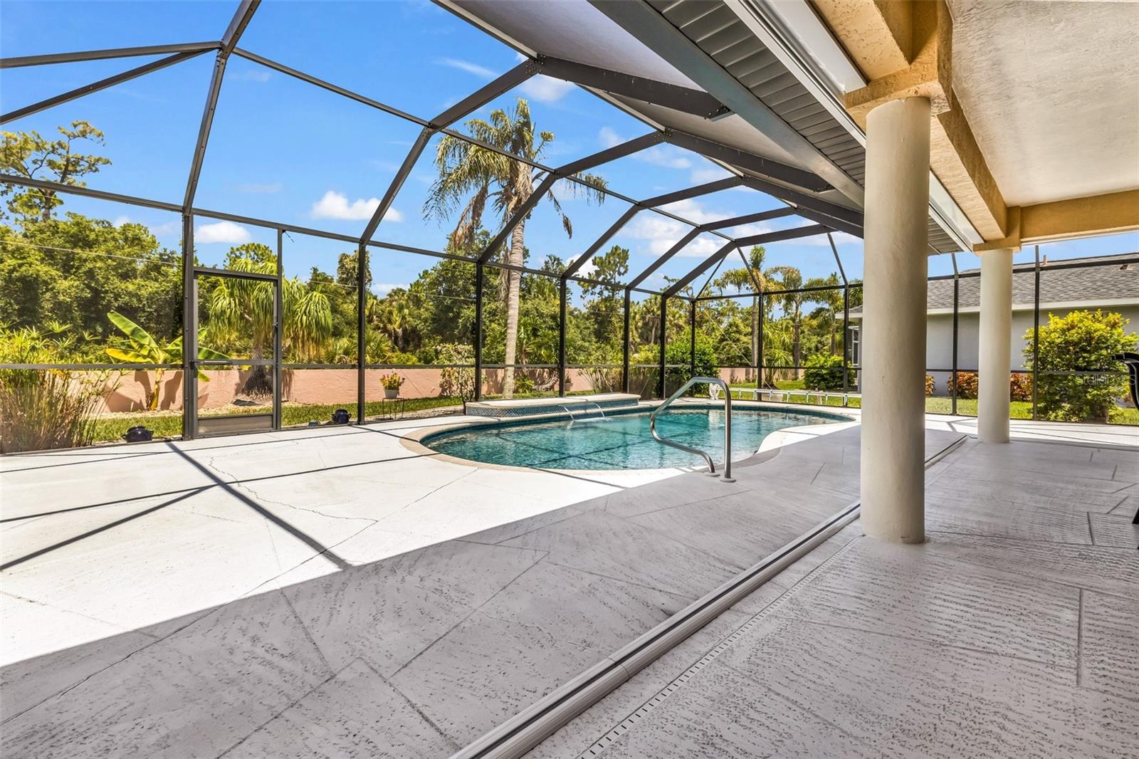 PEBBLE CREEK - Residential