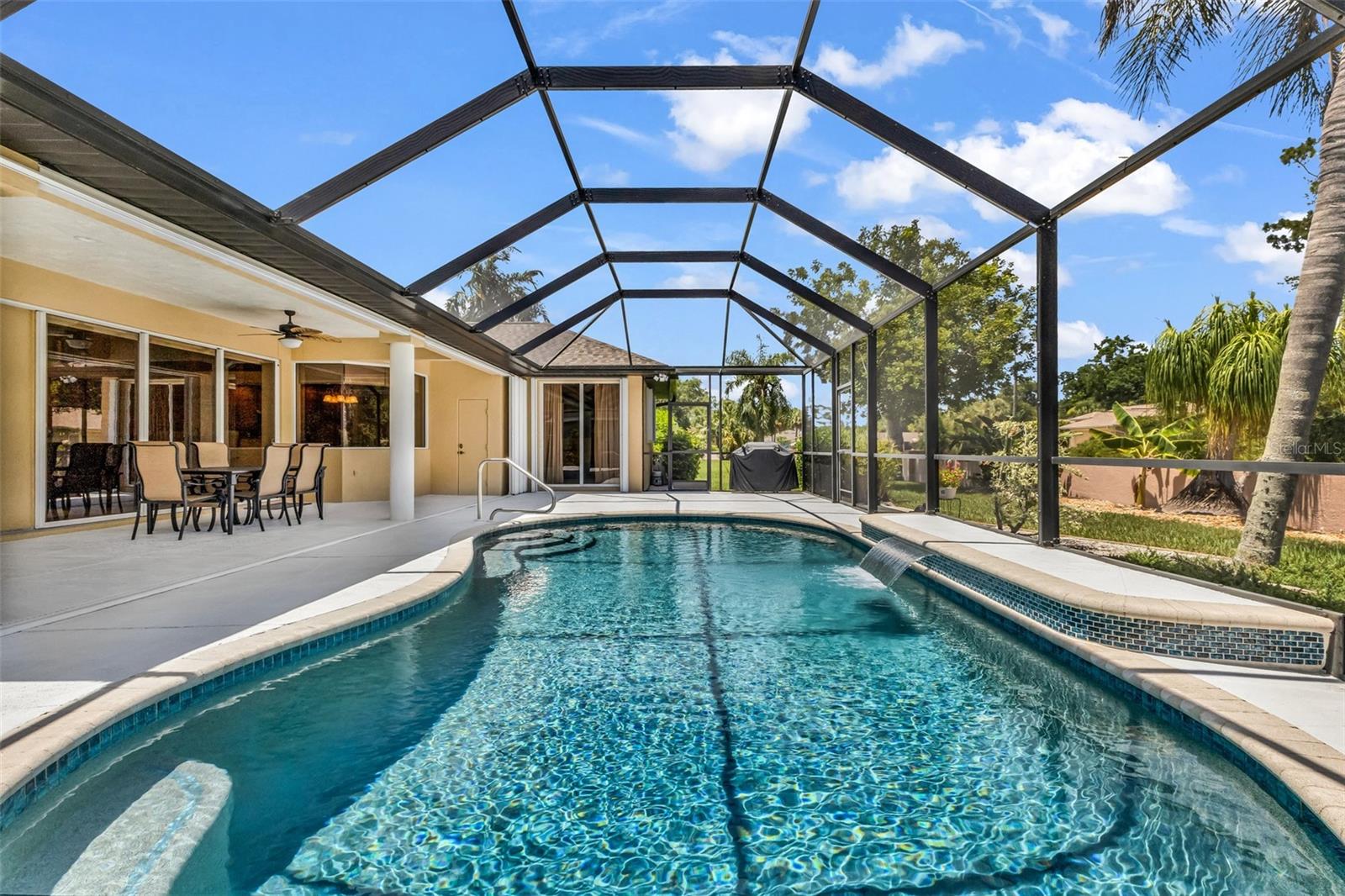 PEBBLE CREEK - Residential
