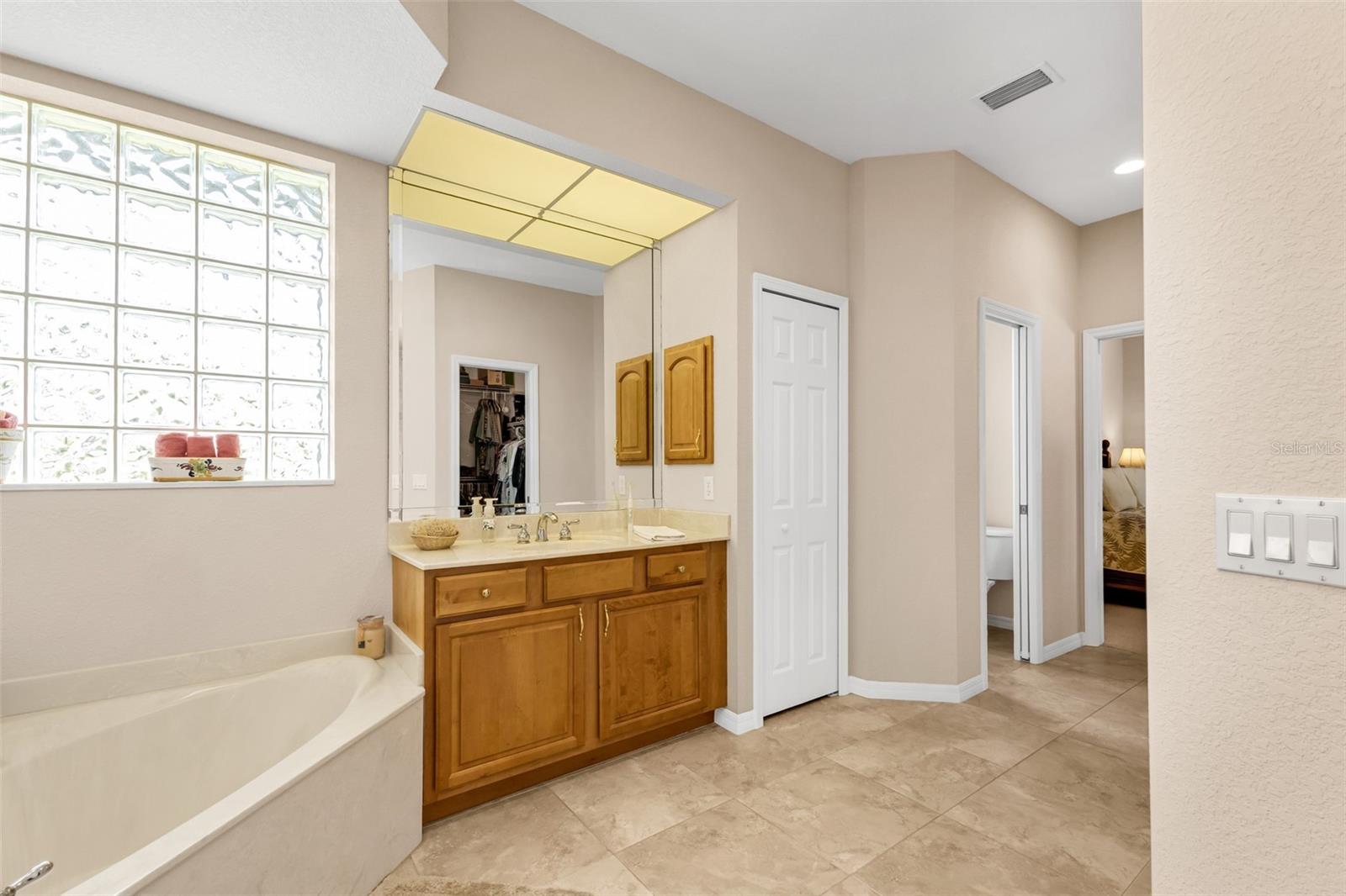 PEBBLE CREEK - Residential
