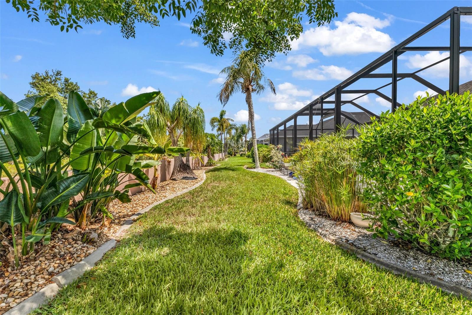 PEBBLE CREEK - Residential