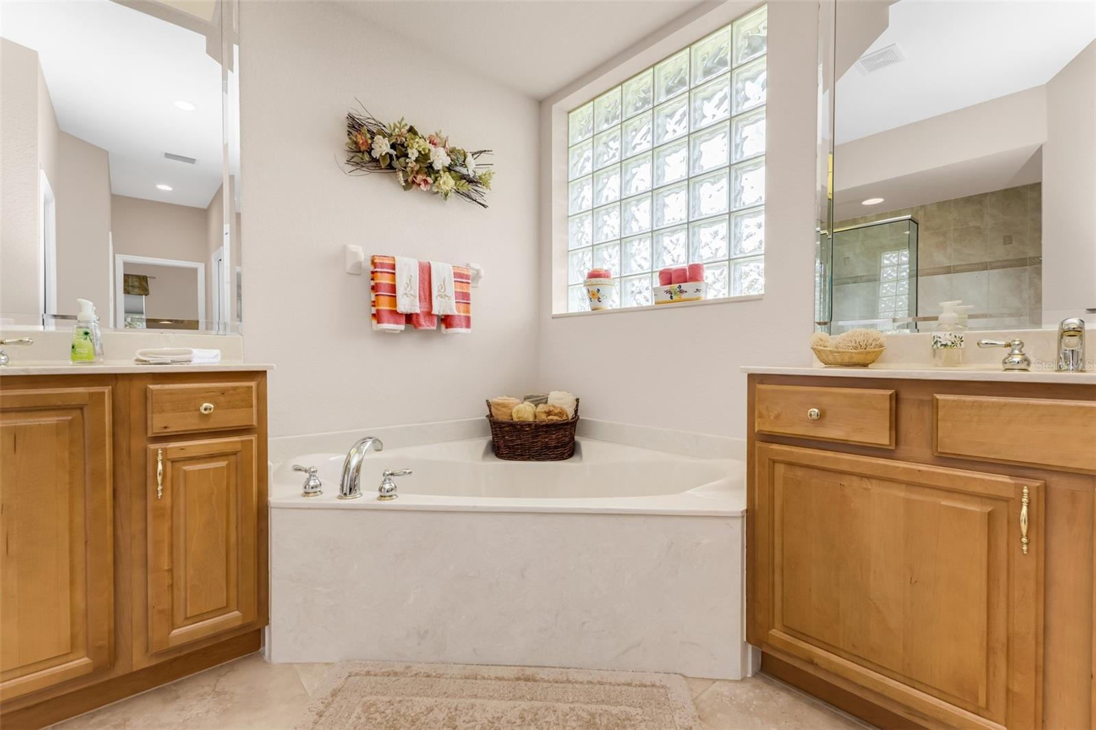 PEBBLE CREEK - Residential