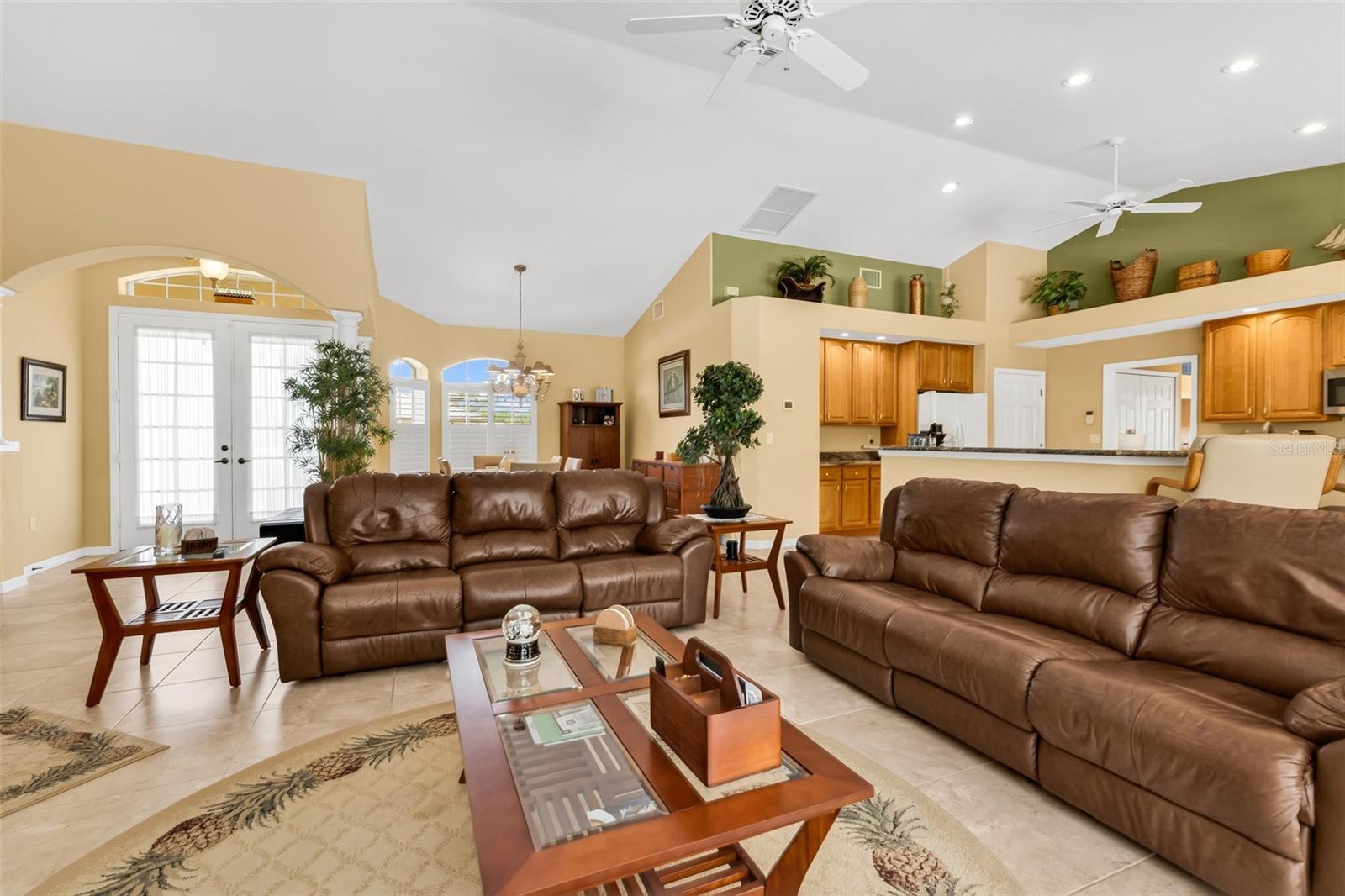 PEBBLE CREEK - Residential