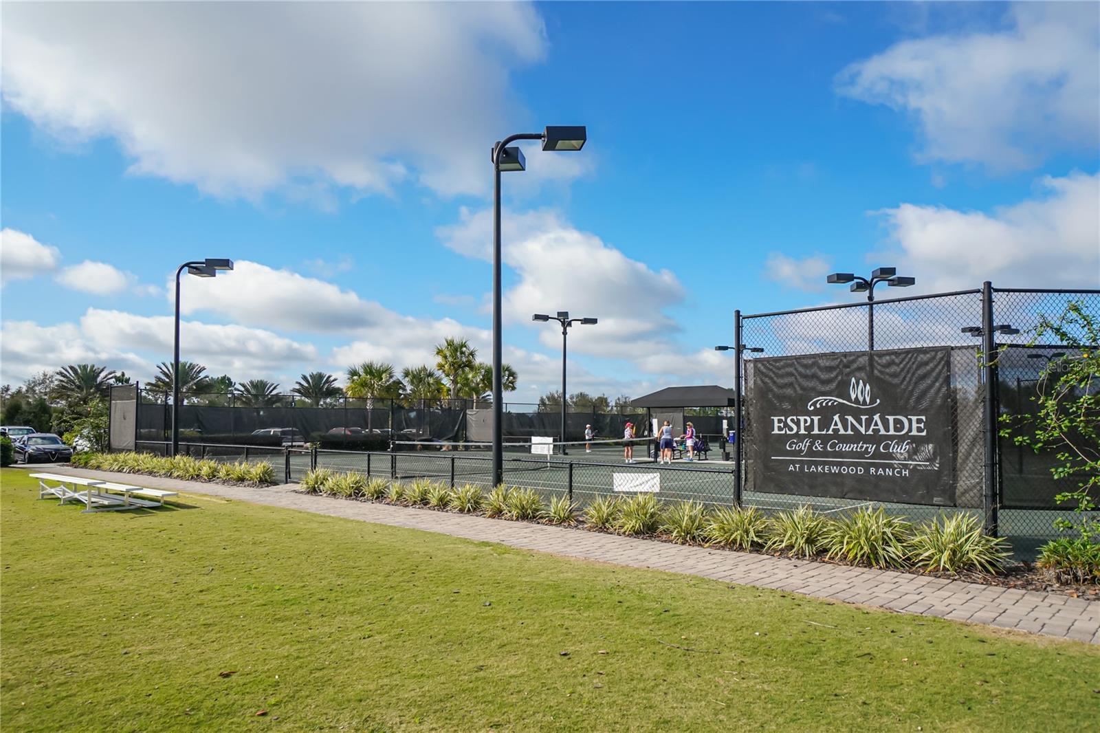 ESPLANADE PH I - Residential