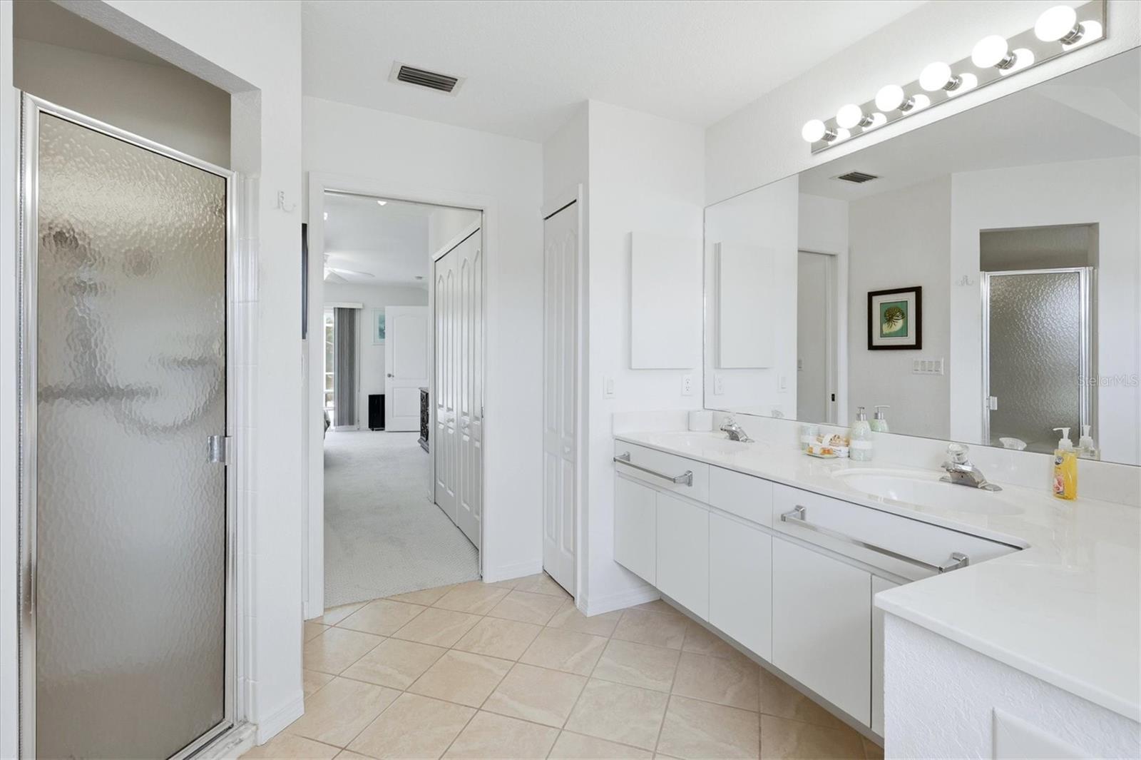 ROTONDA PEBBLE BEACH - Residential