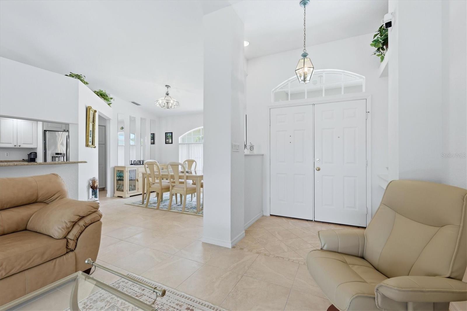 ROTONDA PEBBLE BEACH - Residential