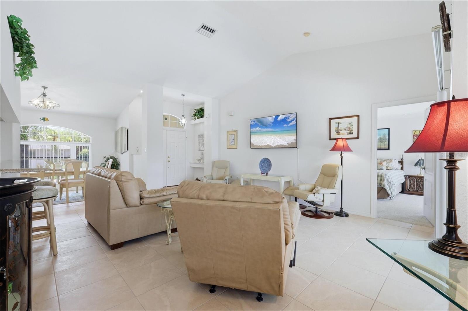 ROTONDA PEBBLE BEACH - Residential