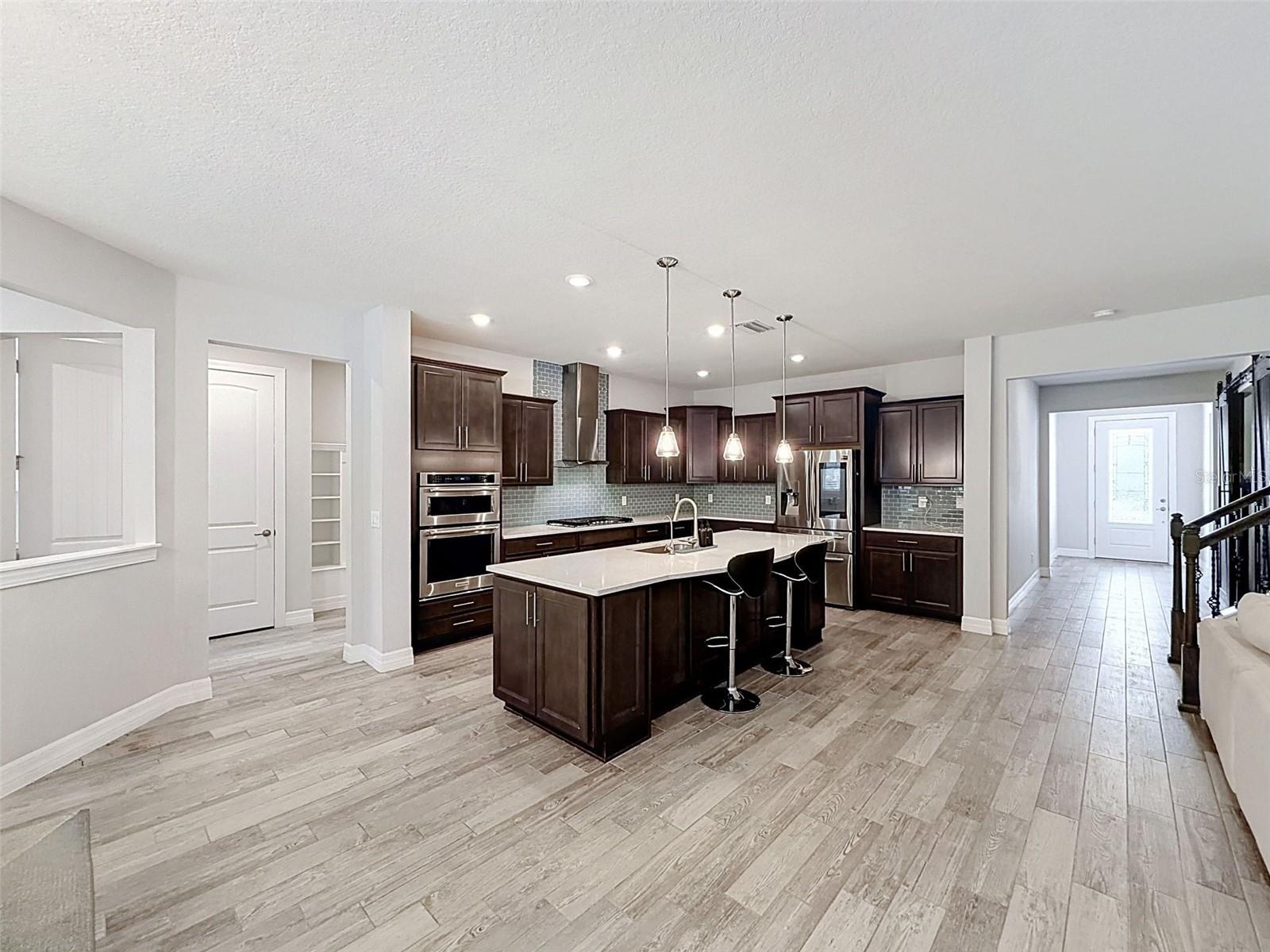 STARKEY RANCH VILLAGE 2 PH 2A - Residential Lease