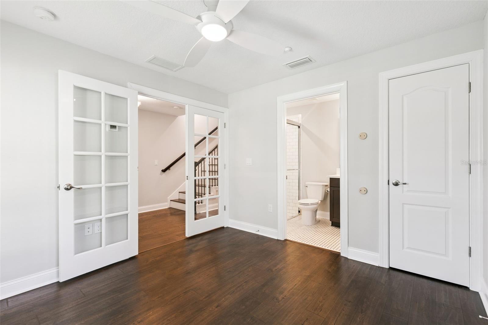PARK LAKE HLND - Residential