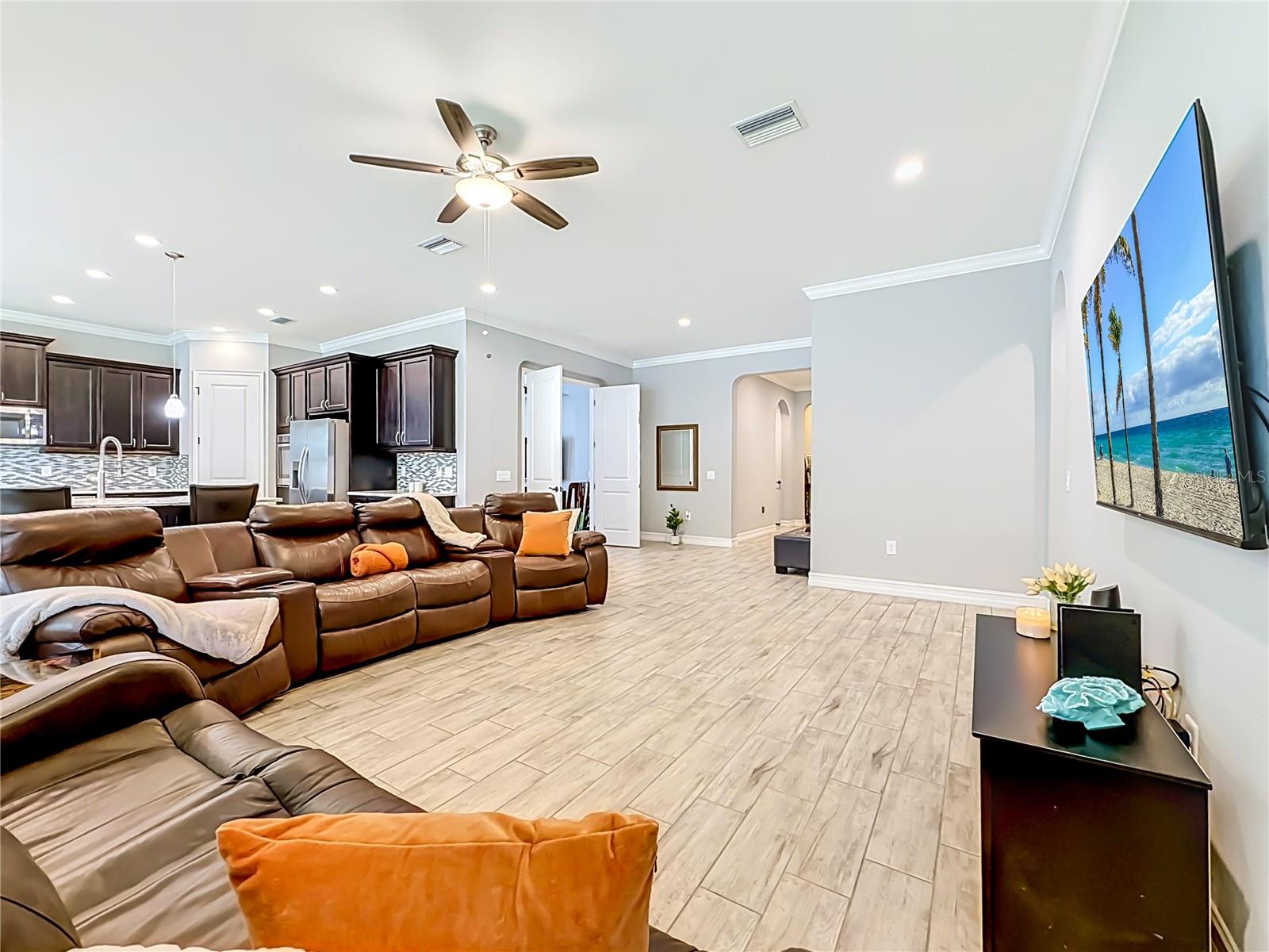 PROMENADE AT LAKE PARK - Residential
