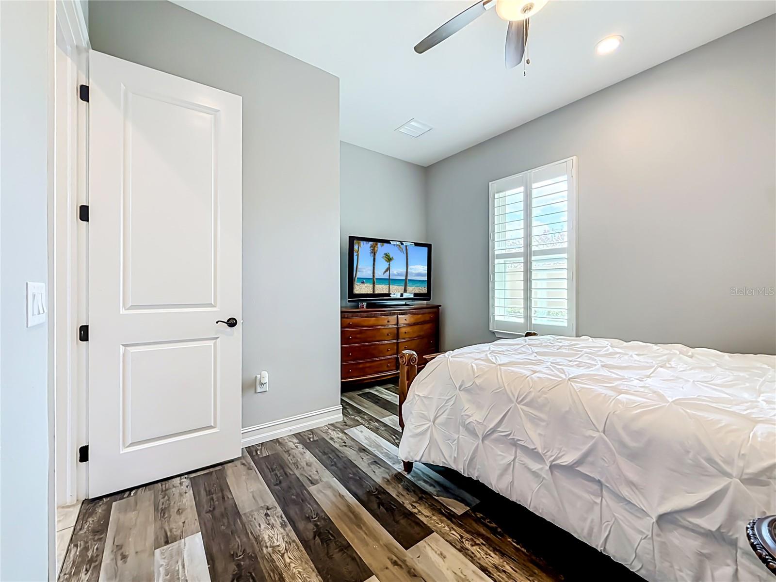 PROMENADE AT LAKE PARK - Residential