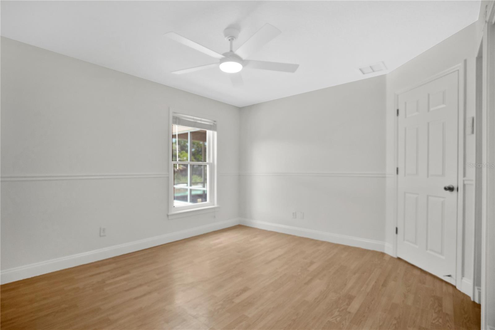 KINGSTON OAKS - Residential
