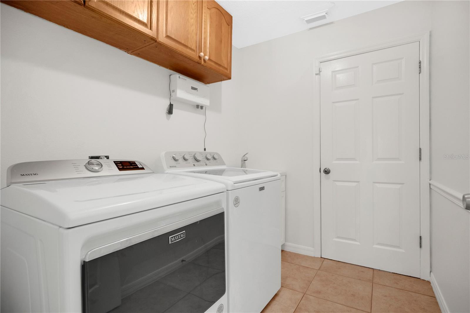 KINGSTON OAKS - Residential