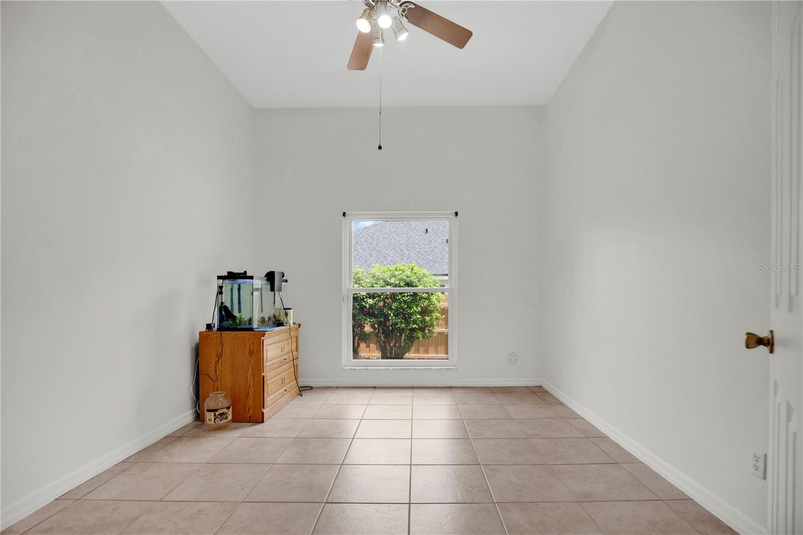 KINGSTON OAKS - Residential