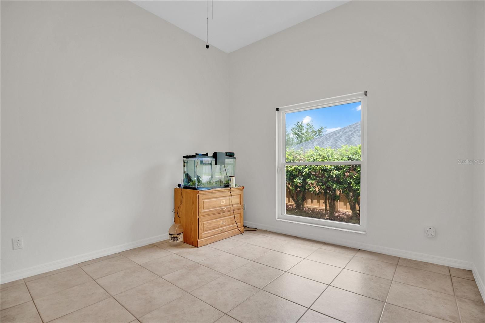 KINGSTON OAKS - Residential