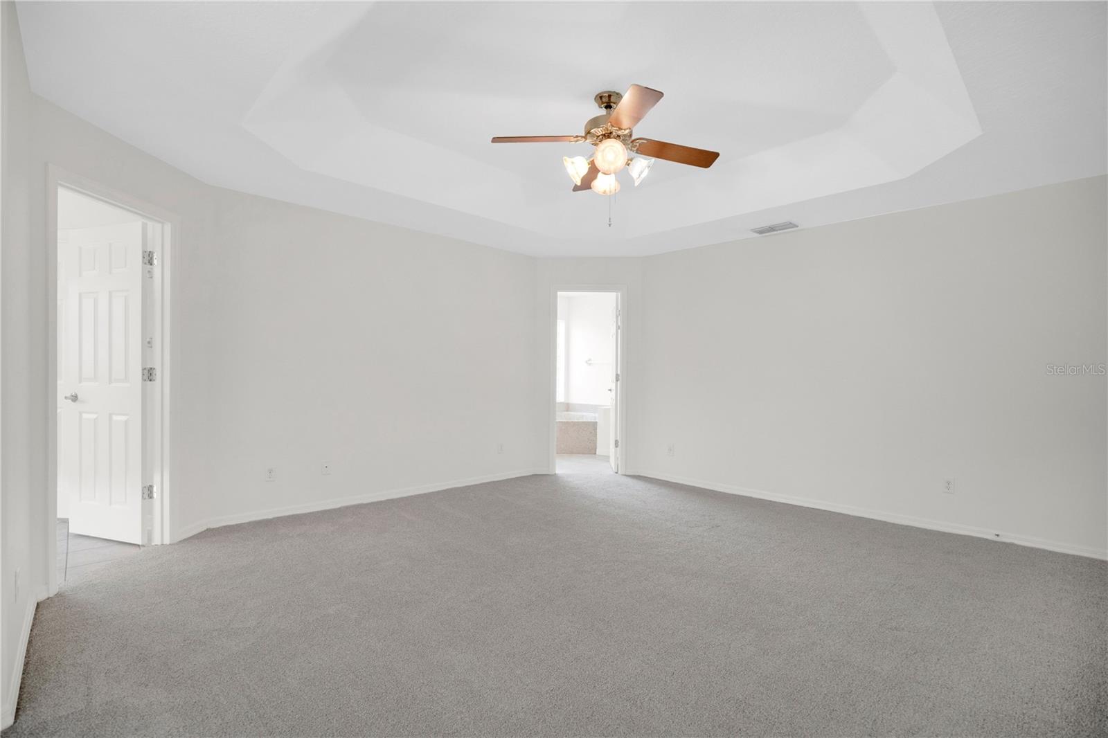 KINGSTON OAKS - Residential