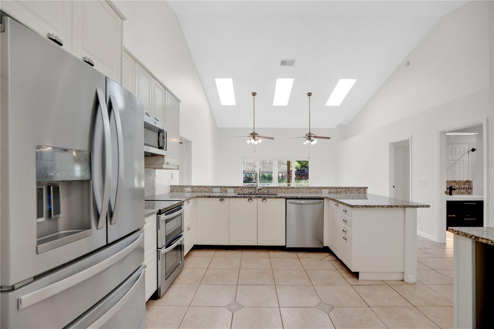 KINGSTON OAKS - Residential