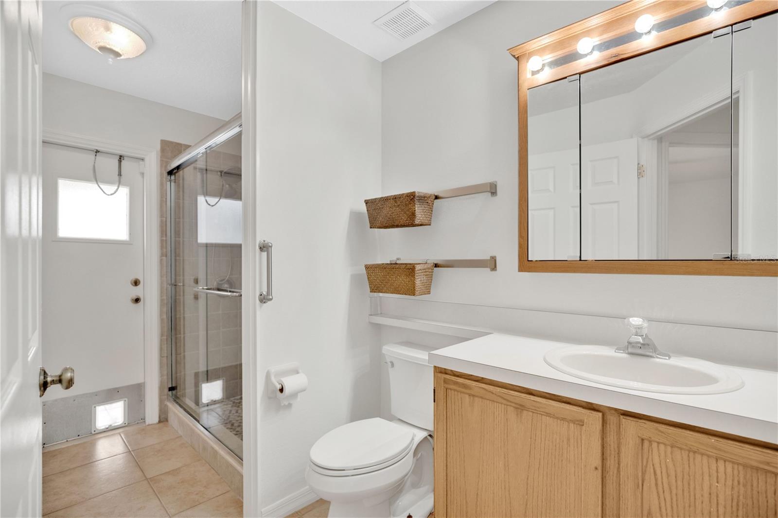 KINGSTON OAKS - Residential