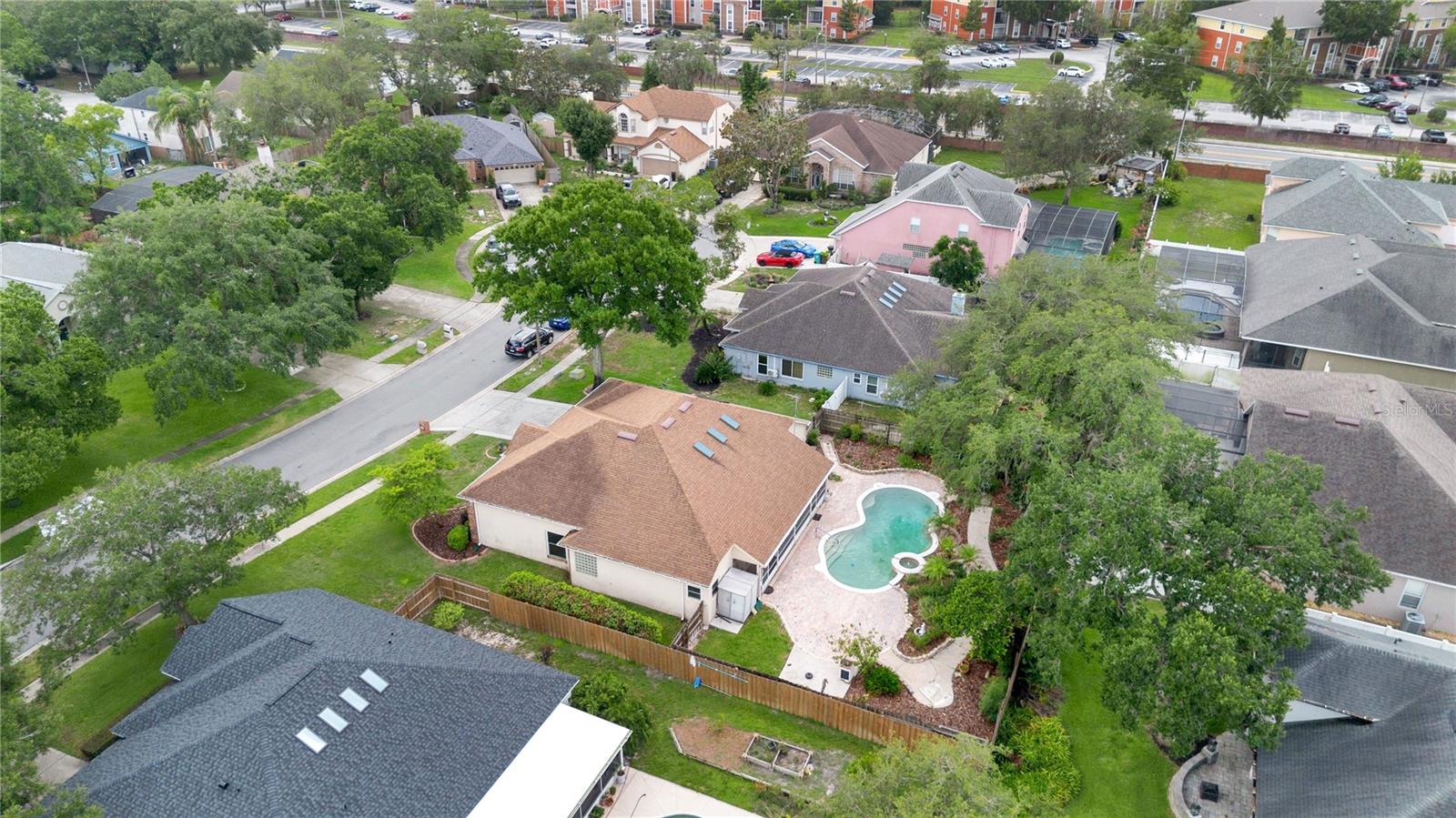 KINGSTON OAKS - Residential