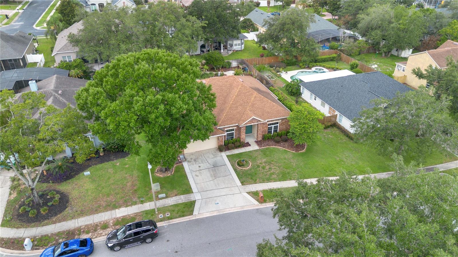 KINGSTON OAKS - Residential