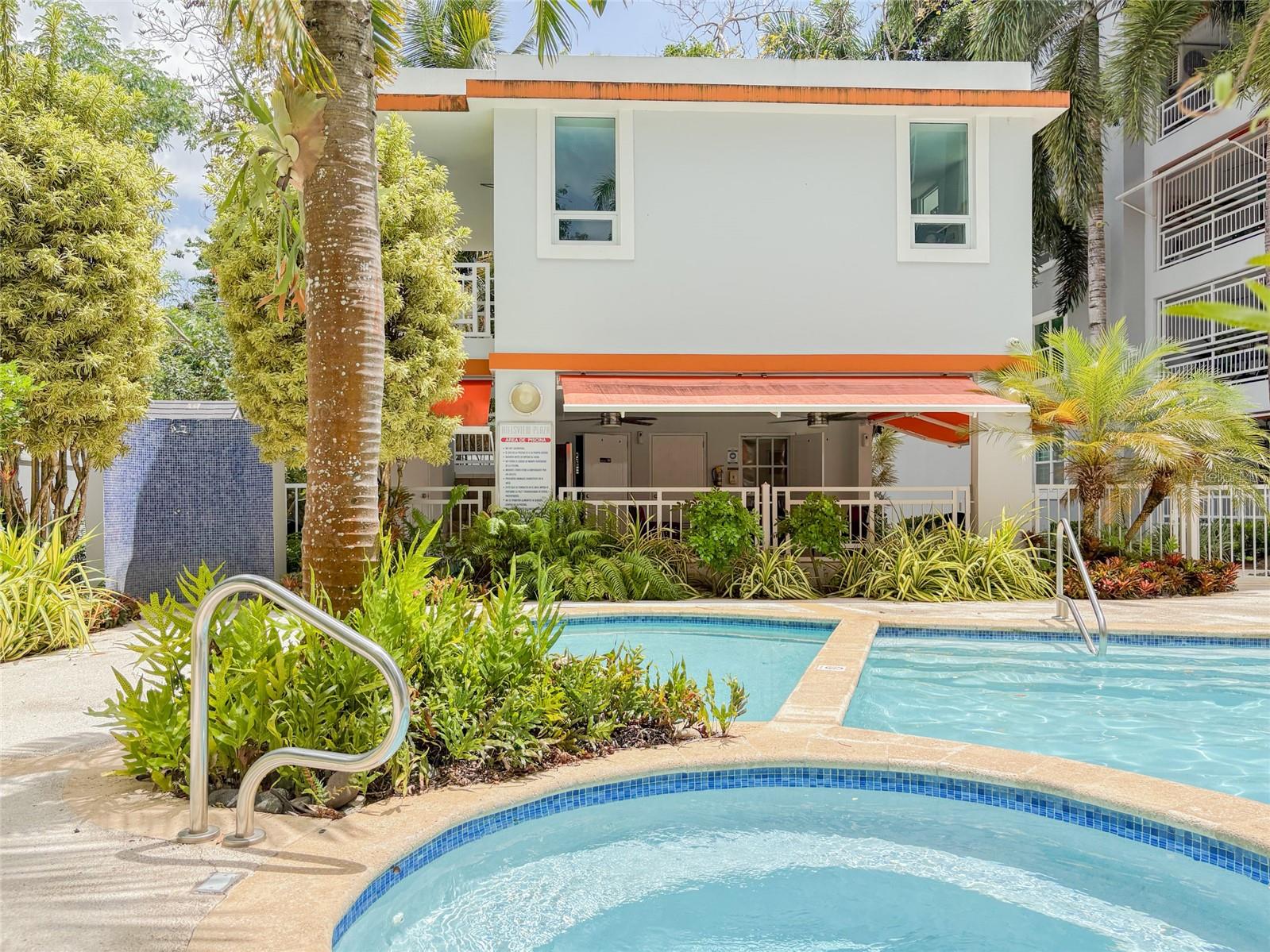 HILLSVIEW PLAZA - Residential