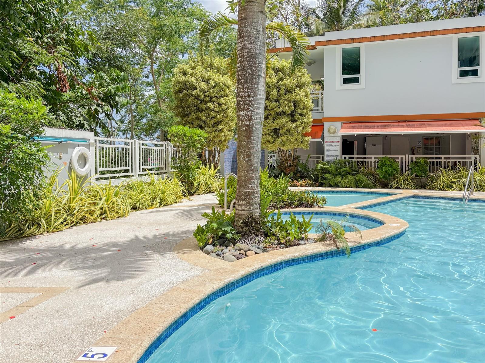 HILLSVIEW PLAZA - Residential