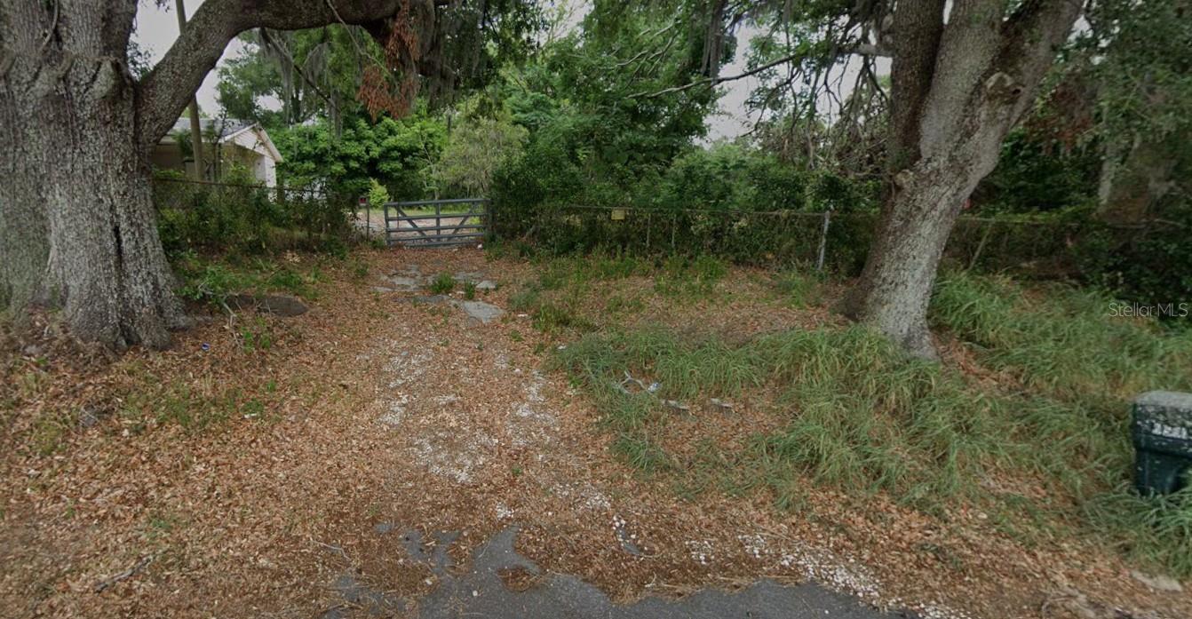 UNPLATTED - Land